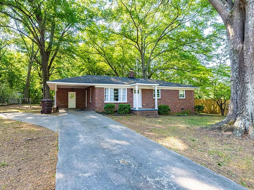 1st image of 308 Buchanan Cir