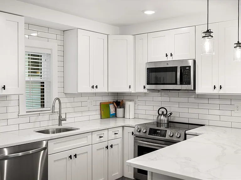 130 Fisher Ave #1 — Photo 8