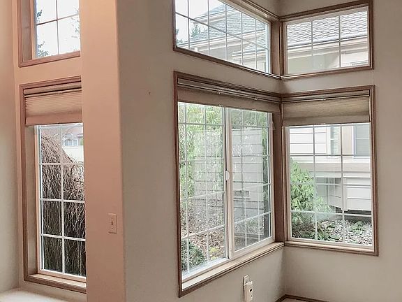 4th image of 3517 254th Ave SE