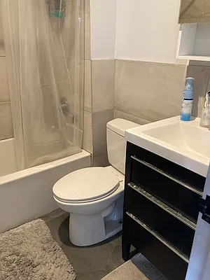 Rented by Greenrock Management | media 11