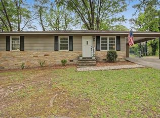 157 Creek Dr, Tallapoosa, GA 30176