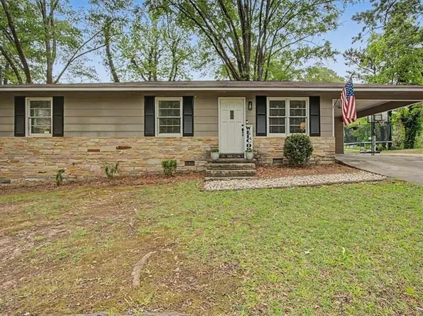 157 Creek Dr, Tallapoosa, GA 30176