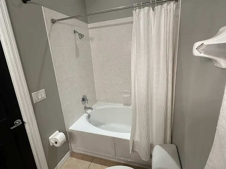 11629 Colony Lake Dr — Photo 13