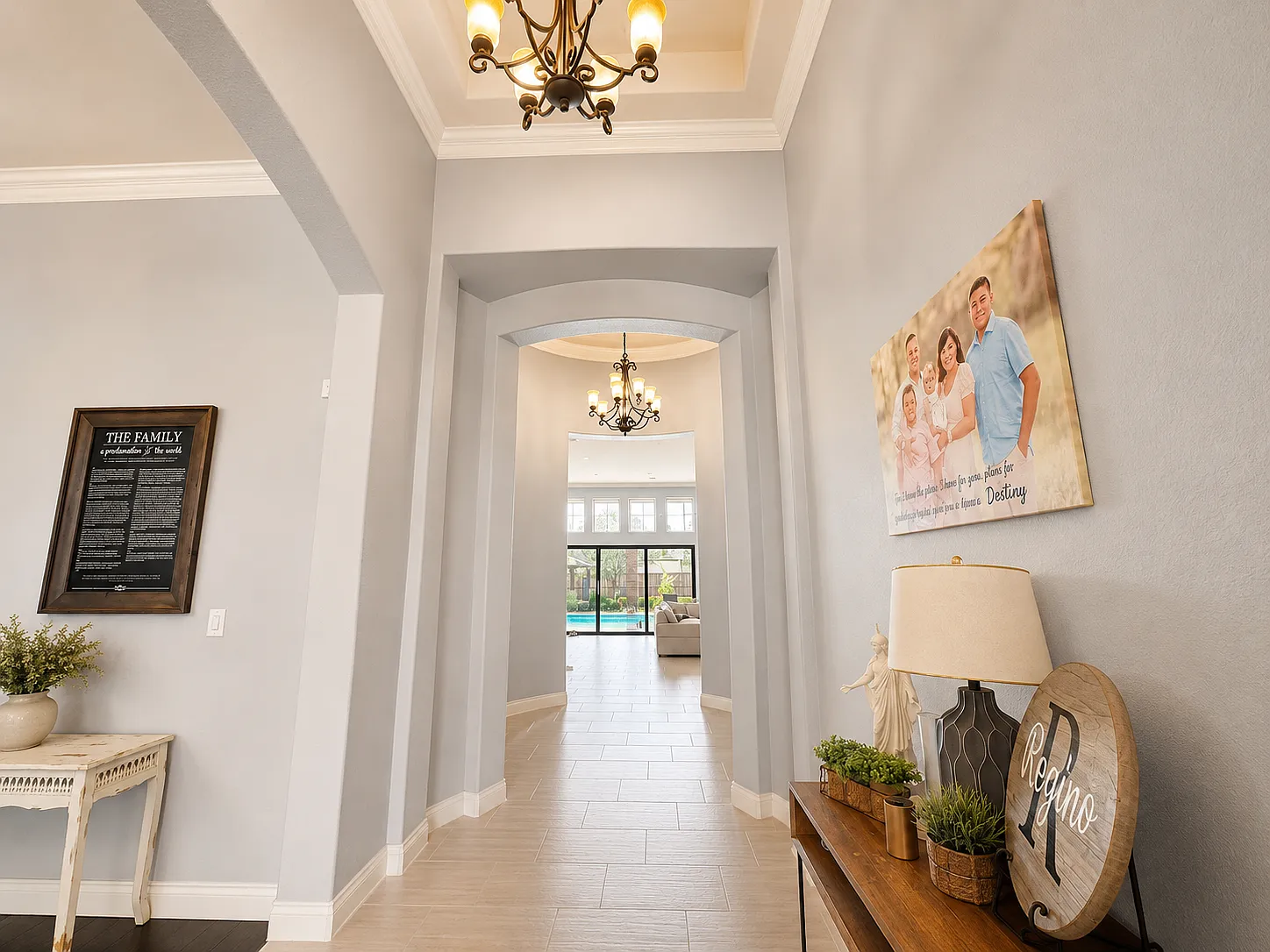 5 bed, 4052 sqft, $5,995 — Photo 4