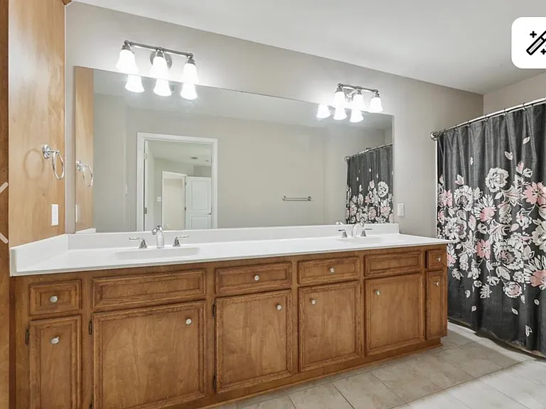 133 E Mosley Ln — Photo 8