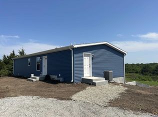 5941 W 109th St, Wakarusa, KS 66546