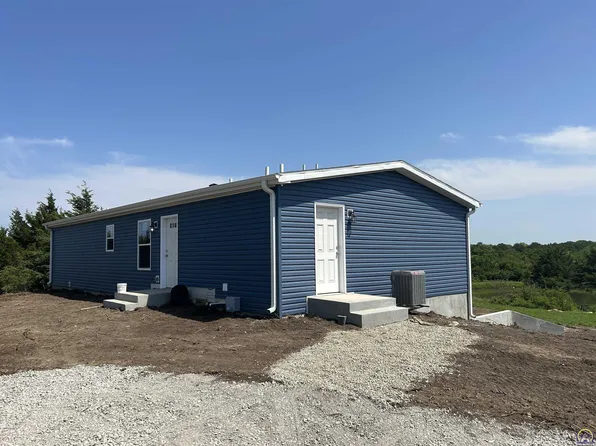 5941 W 109th St, Wakarusa, KS 66546