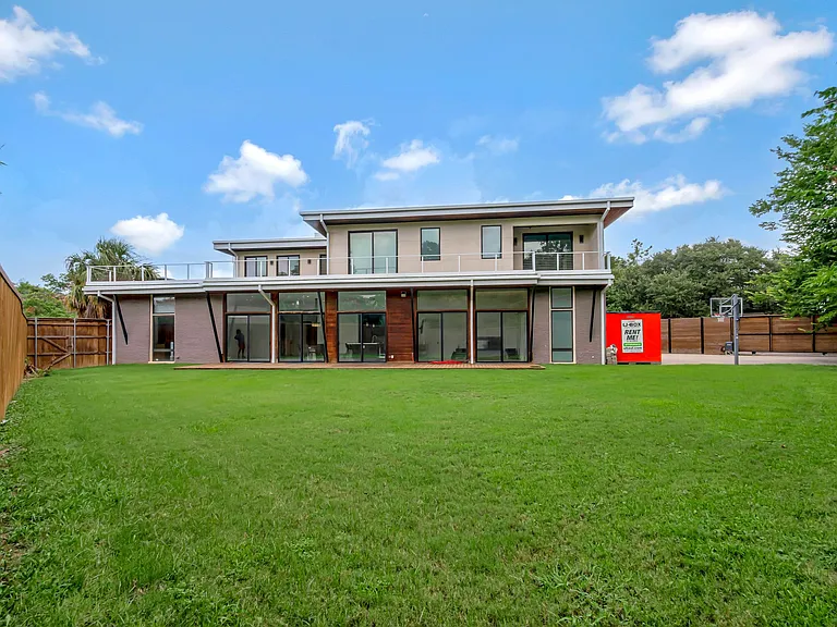 11248 Jamestown Rd — Photo 41