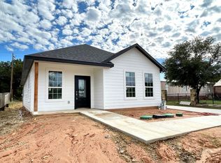 1013 Colorado River Dr, Granbury, TX 76048