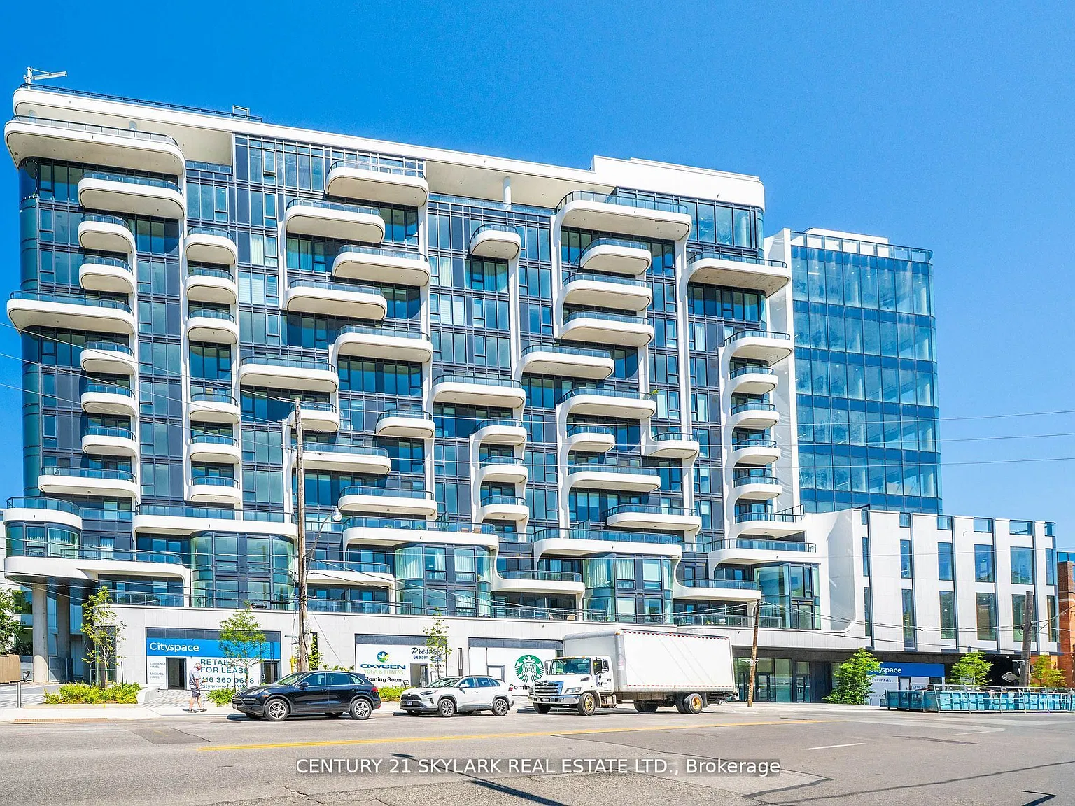 3 bed, $6,000 — Photo 1