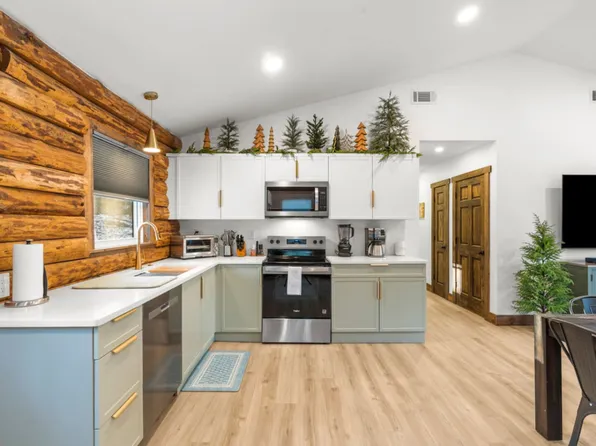 (undisclosed Address), Prospect, CT 06712