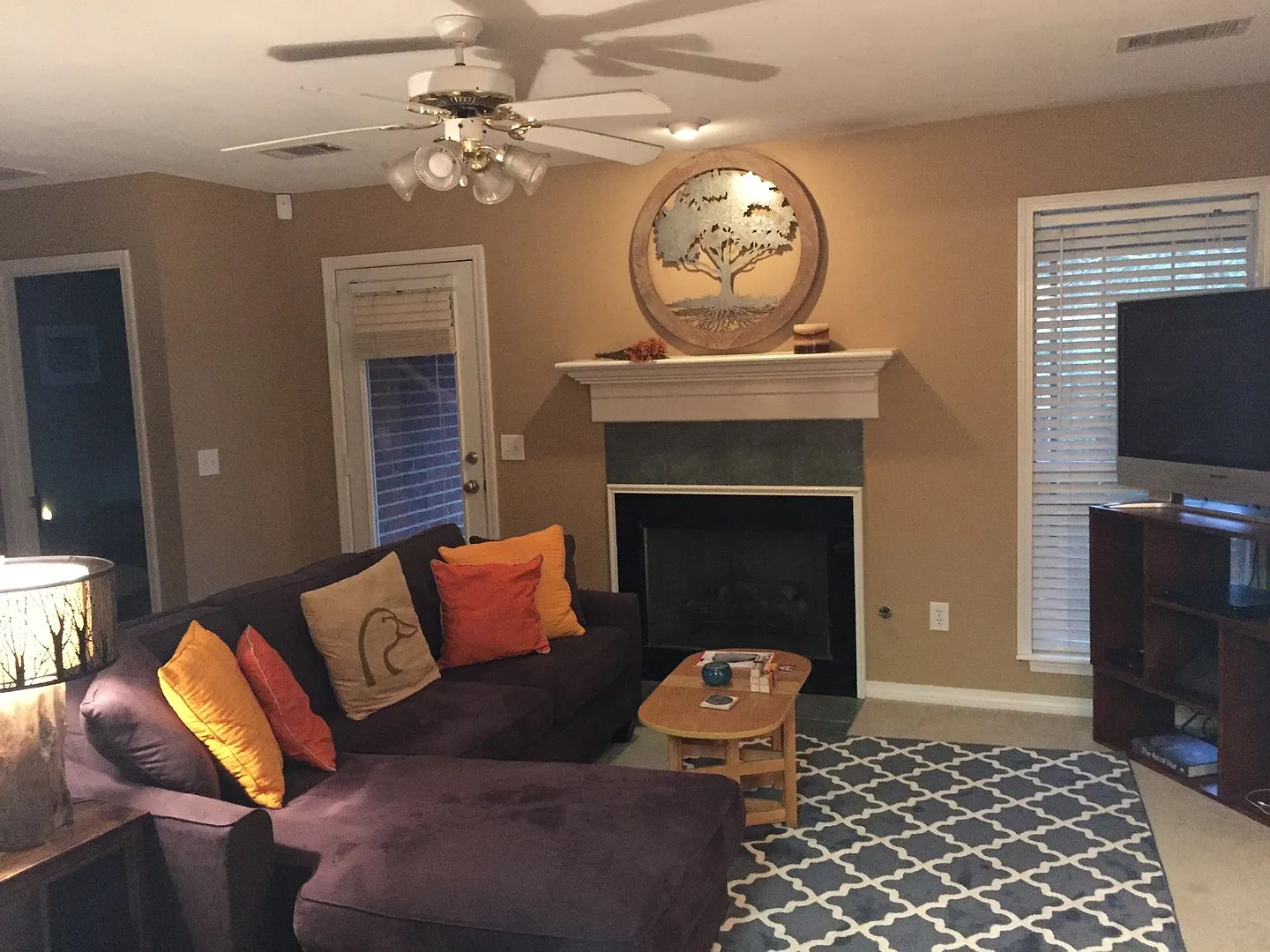 2 Bedroom Townhome on the Rez! — Photo 2
