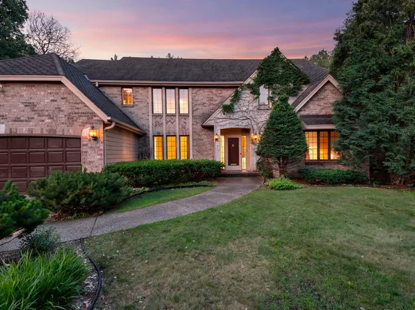 7890 Guild Ct, Apple Valley, MN 55124