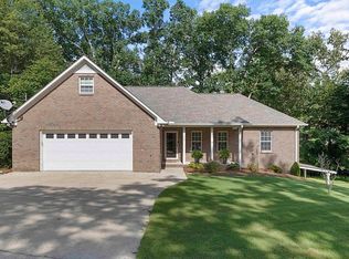 907 Spruce Rd, Oneonta, AL 35121