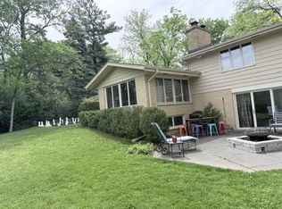 1330 Victoria Cir S, Elm Grove, WI 53122