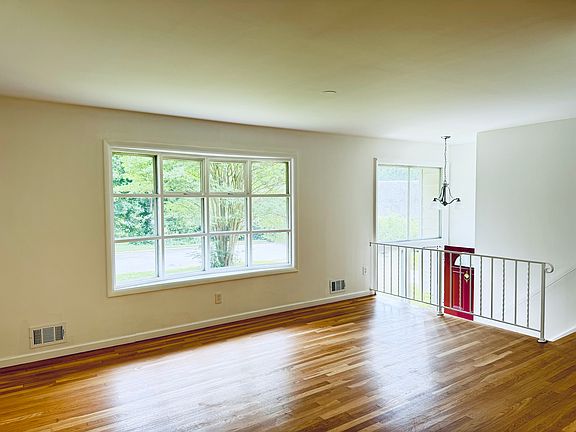 3rd image of 7103 Norwalk St