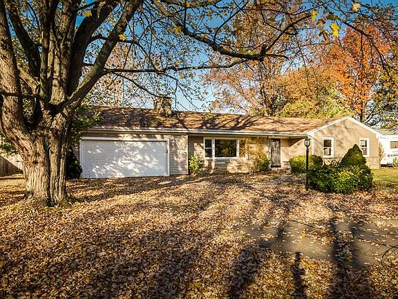 3rd image of 4125 Hampshire Dr