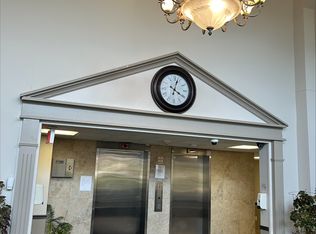 76 Roehampton Ave #307, Saint Catharines, ON L2M 7W5