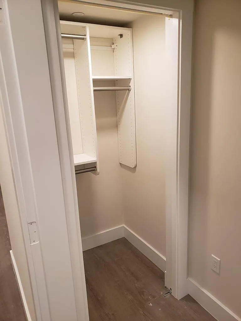 1 bed, 300 sqft, $850 — Photo 3