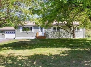 59 Division St, Easthampton, MA 01027