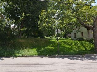 154 Colonial Rd, Providence, RI 02906