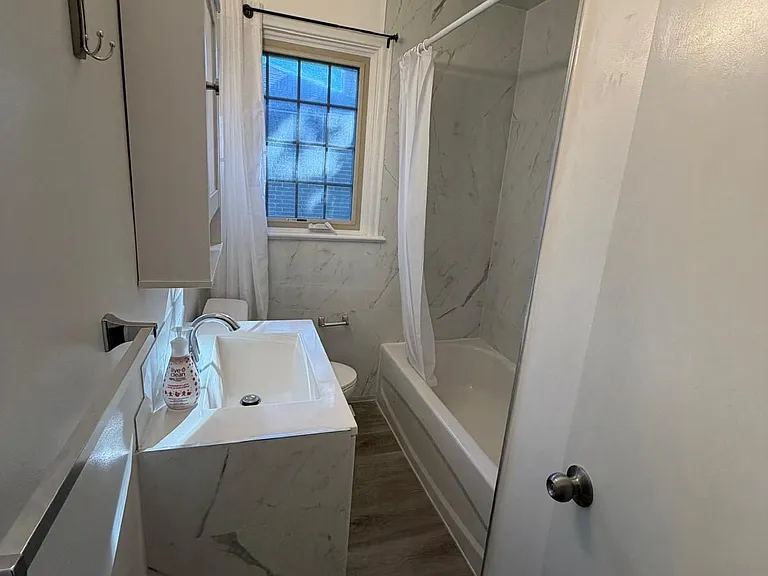 668 Harold Dr — Photo 9