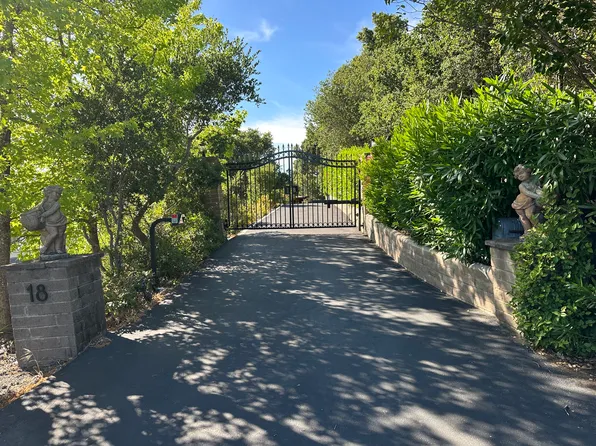 18 Pepper Way, San Rafael, CA 94901