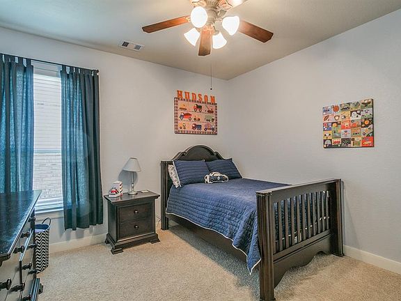 5th image of 17507 Ohio Canal Ct