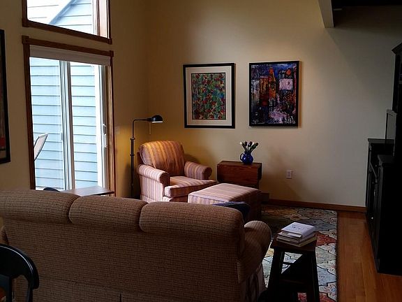 5th image of 1387 N State St APT 14