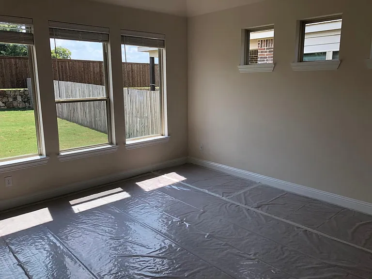 2436 Valley Ln — Photo 3