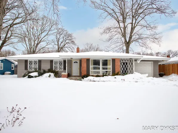 409 W Lakewood Blvd, Holland, MI 49424