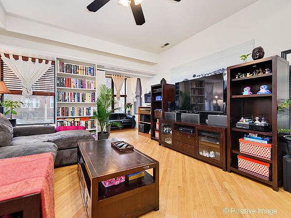 2nd image of 4925 N Glenwood Ave APT 1E