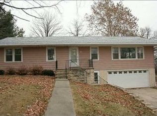 515 NW 2nd St, Stuart, IA 50250