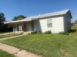 1206 S Mary St, Crane, TX 79731