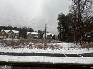 1 Gosling Ct, Sicklerville, NJ 08081