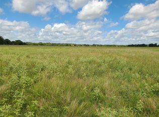 2245 Oakland Rd, Schulenburg, TX 78956