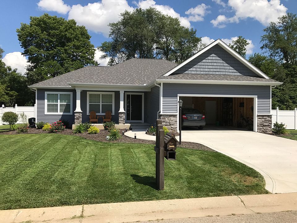 1st image of 58616 Baugo Cove Dr
