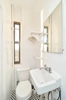 Rented by Living New York | media 11