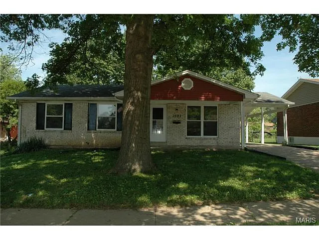 2503 Saddle Ridge Dr photo 1