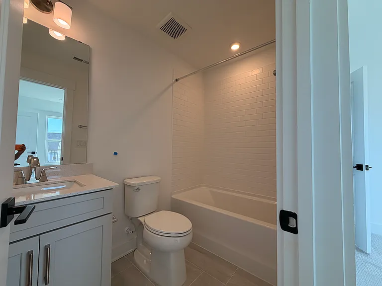 1344 Hamilton St — Photo 25