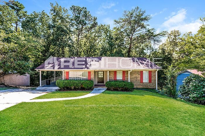 1st image of 1029 Medina Dr
