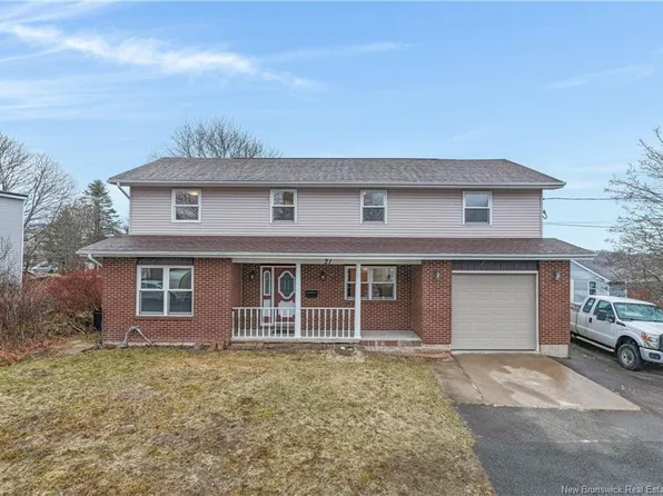 21 McLellan St, Saint John, NB E2K 1R4