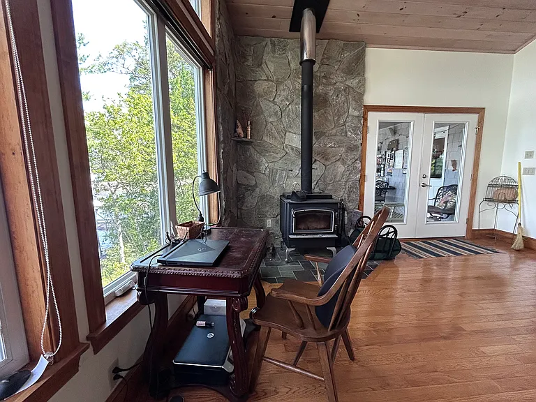 Wood-burning stove