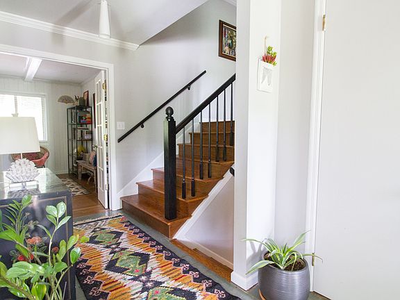 3BR/2BA's located upstairs