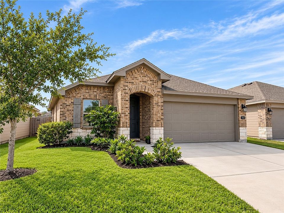 1st image of 2321 Sky Crest Dr