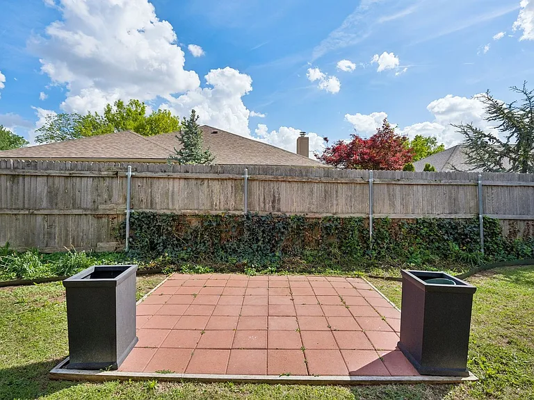1708 Creekside Ct — Photo 39