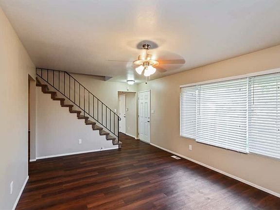 3rd image of 245 Begonia Blvd