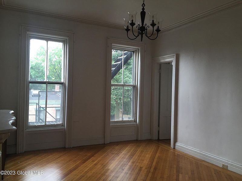 5th image of 120 Lancaster Street
