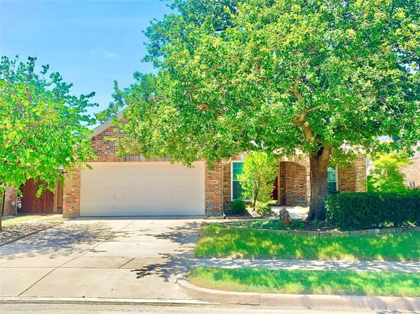 1704 Fairway Dr, Corinth, TX 76210