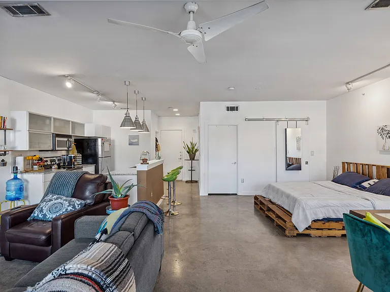 1111 S Akard St #210 — Photo 17